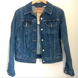 NEW Levi’s Jean Jacket